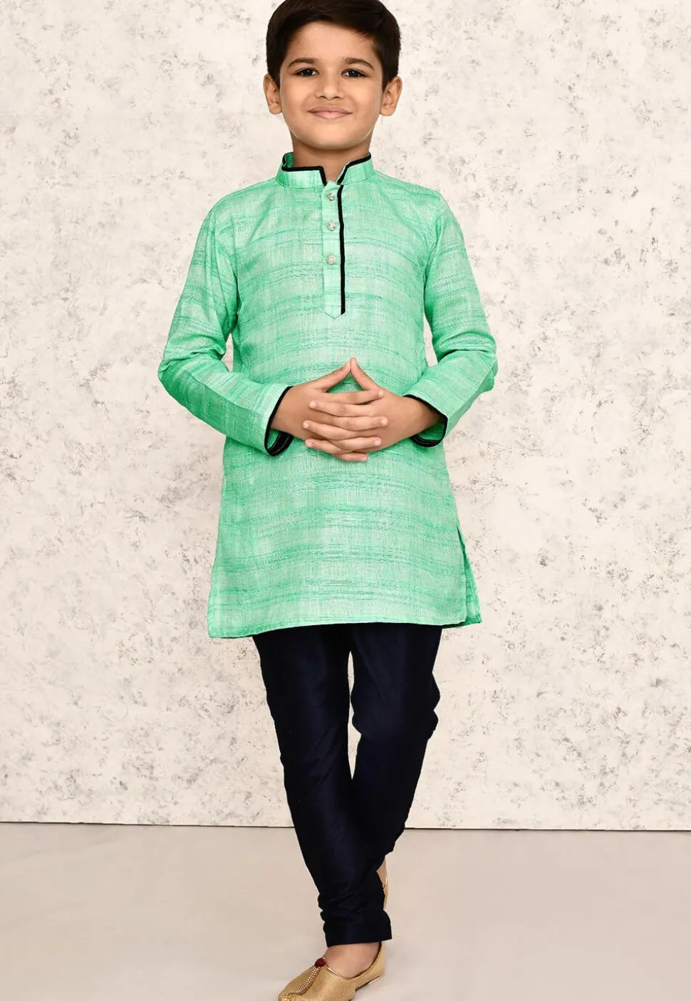 Contrast Trim Jute Cotton Kurta Set in Green