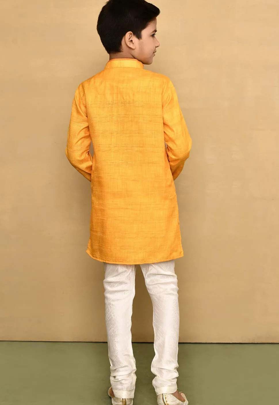 Contrast Trim Jute Cotton Kurta Set in Yellow