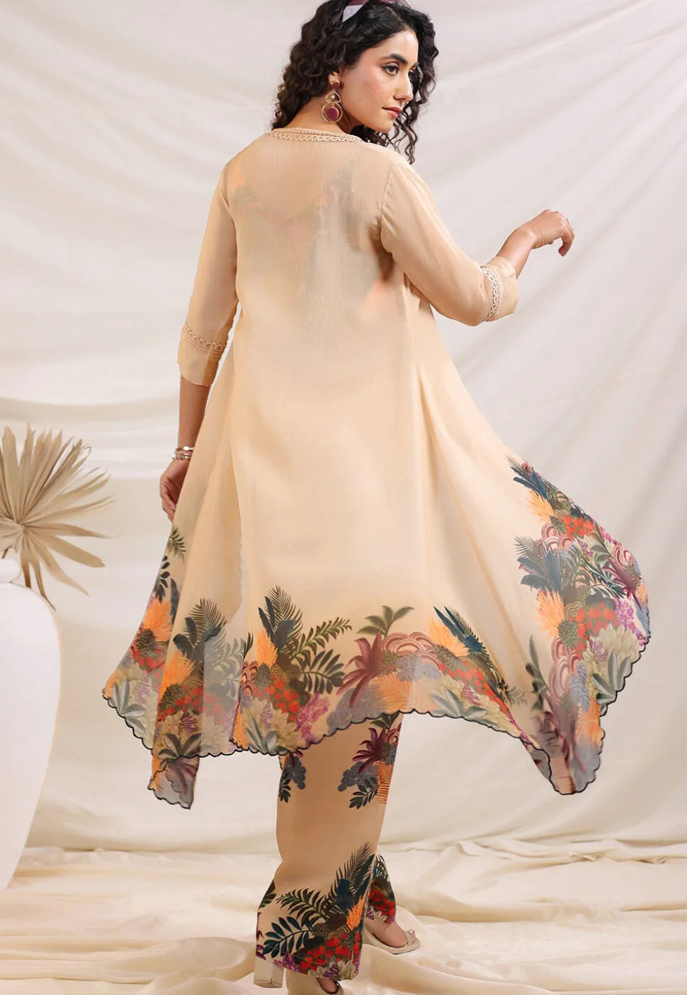 Digital Printed Art Silk Crop Top Set in Multicolor