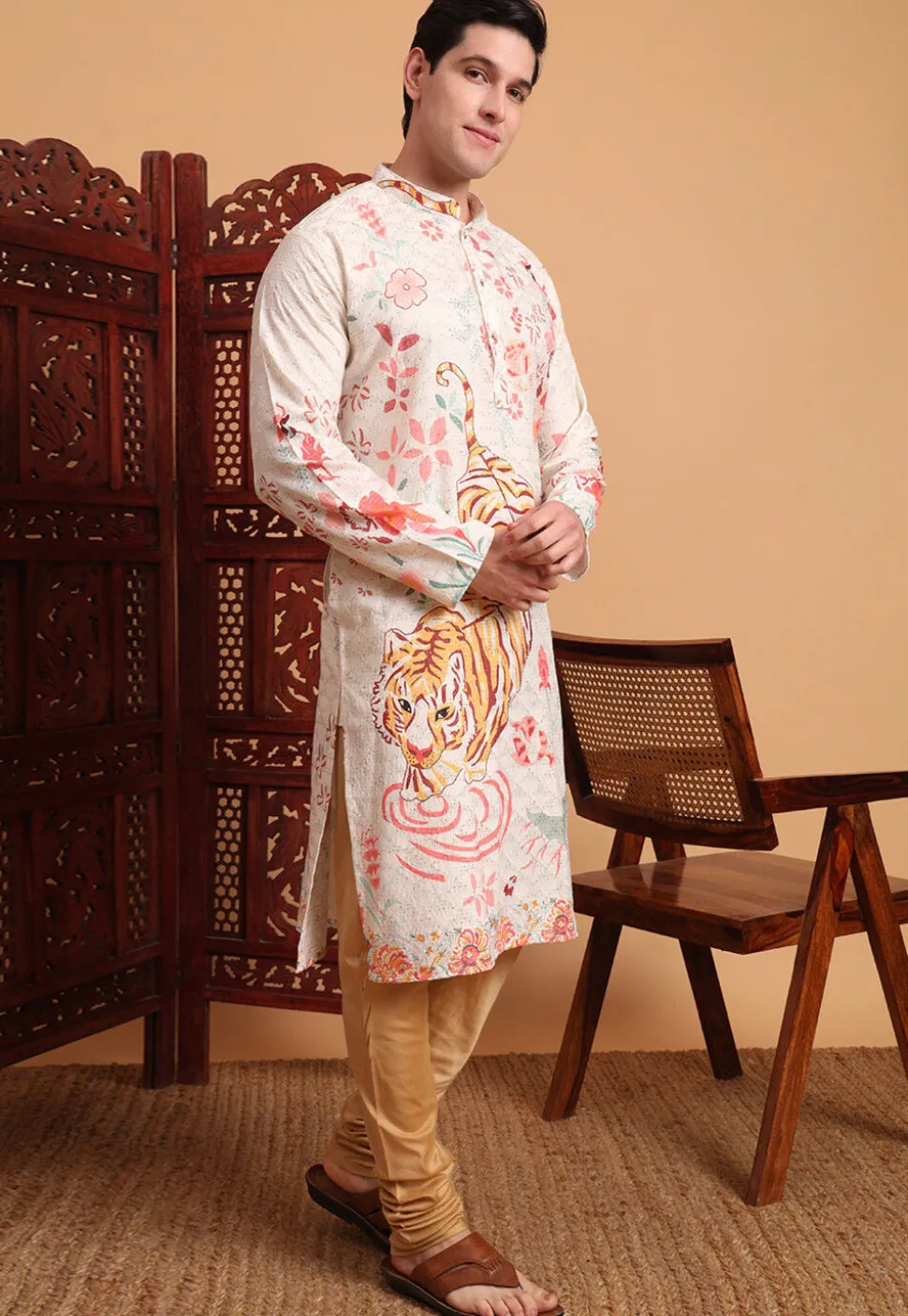 Digital Printed Cotton Kurta in Off White