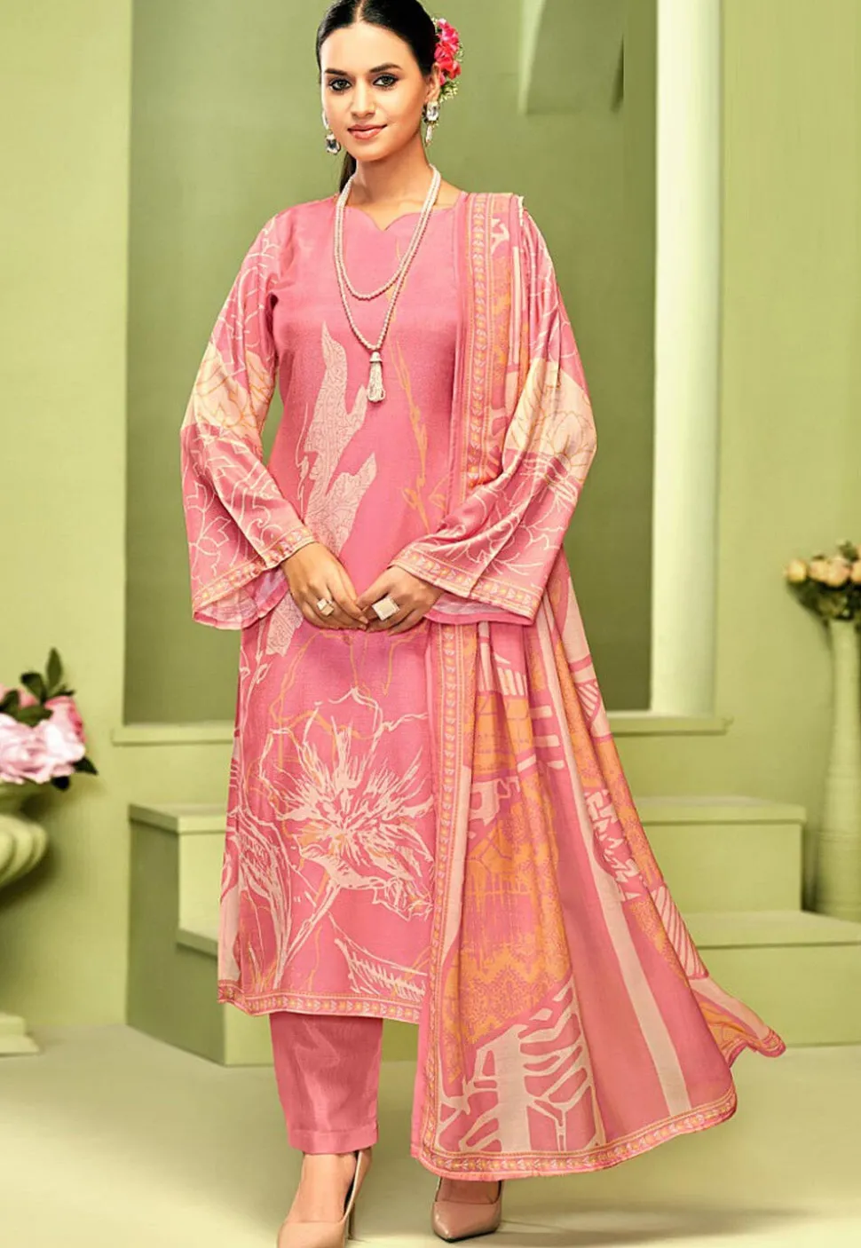 Digital Printed Crepe Pakistani Suit in Pink