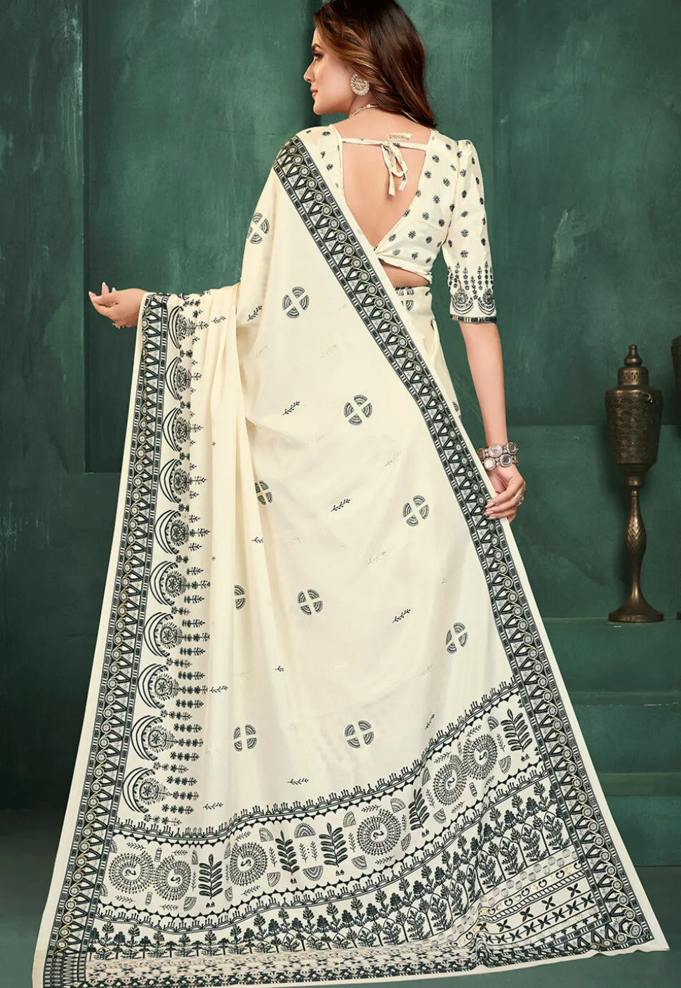 Digital Printed Crepe Saree in Off White