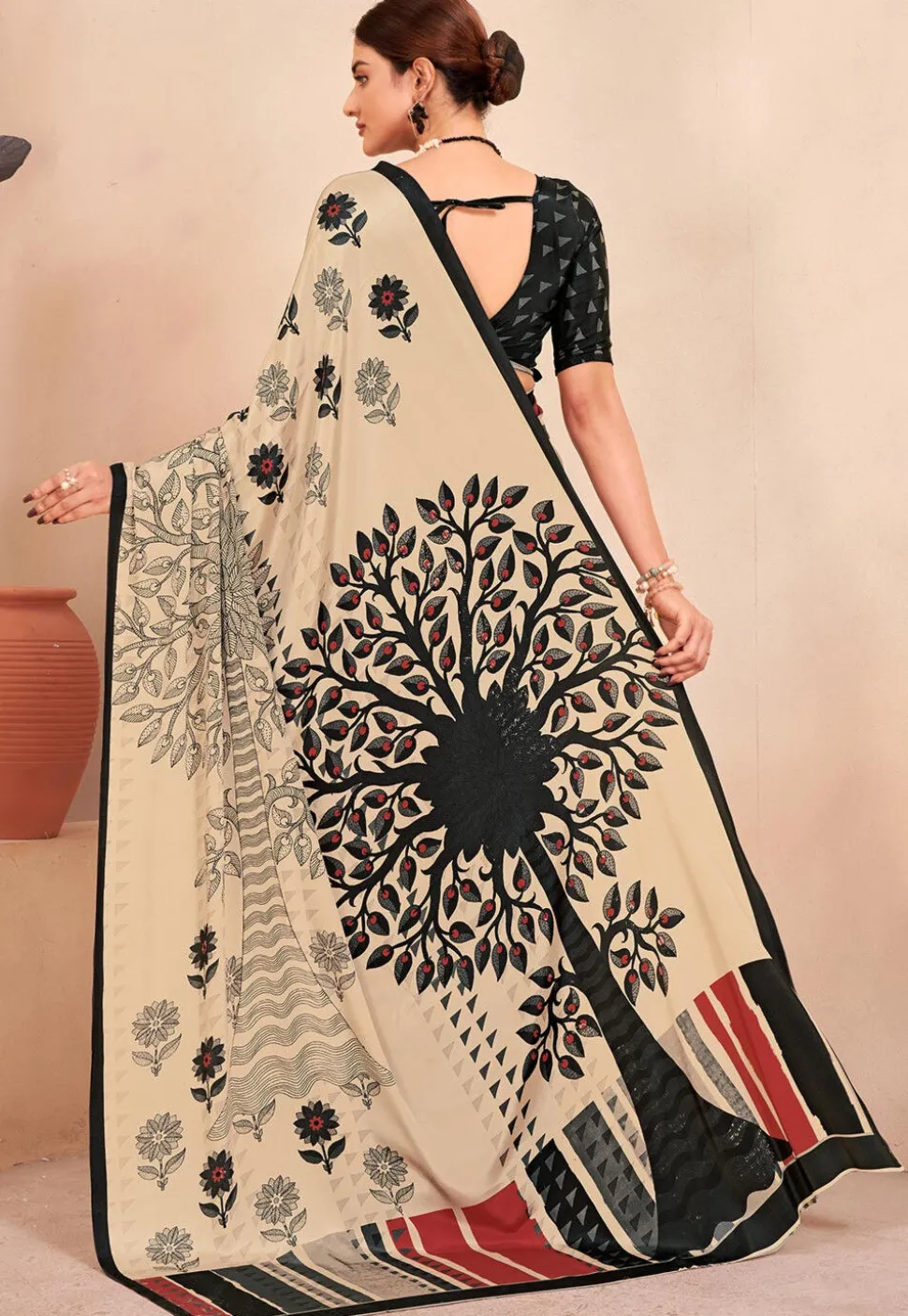 Digital Printed Crepe Silk Saree in Multicolor