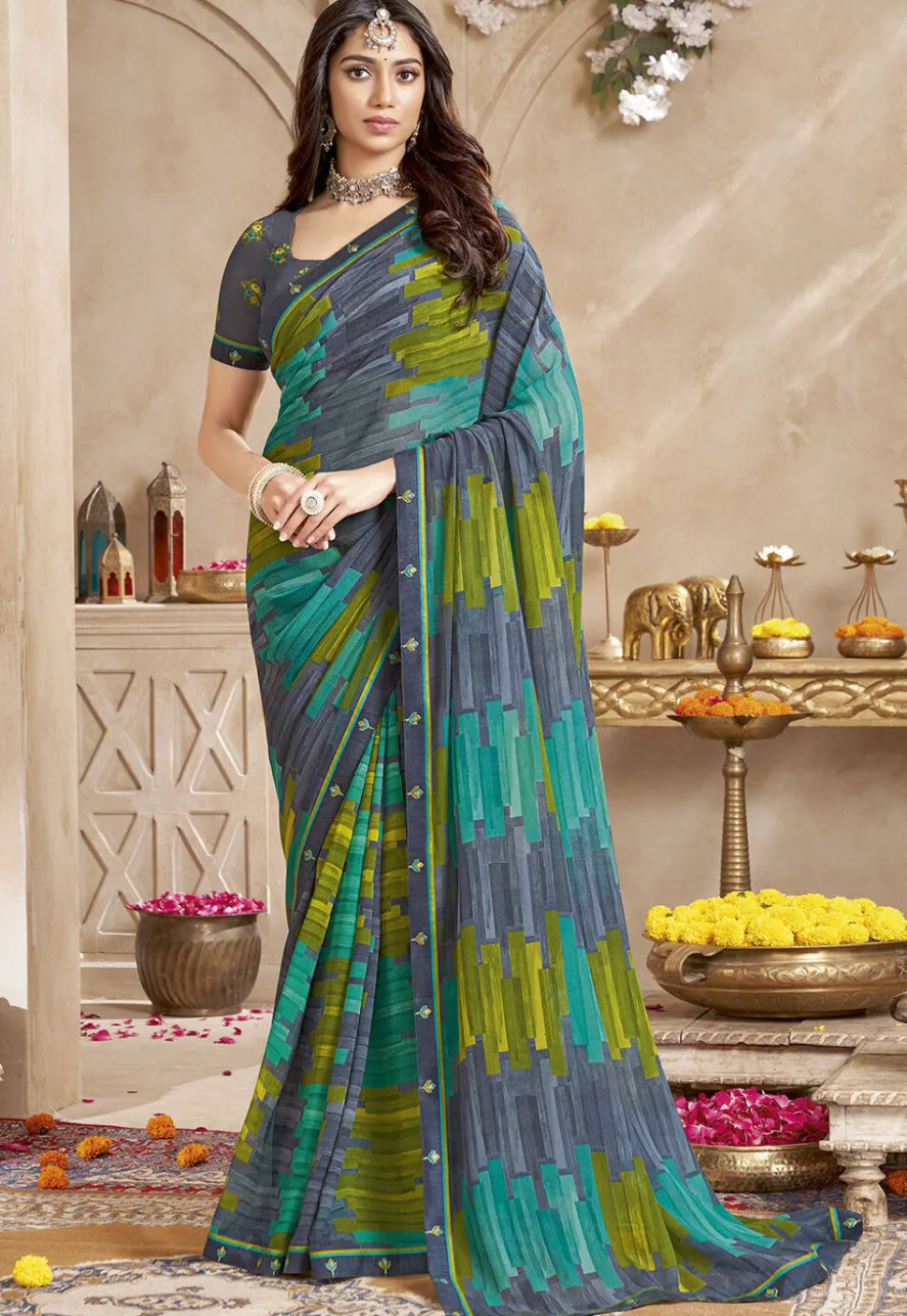 Digital Printed Georgette Saree in Multicolor