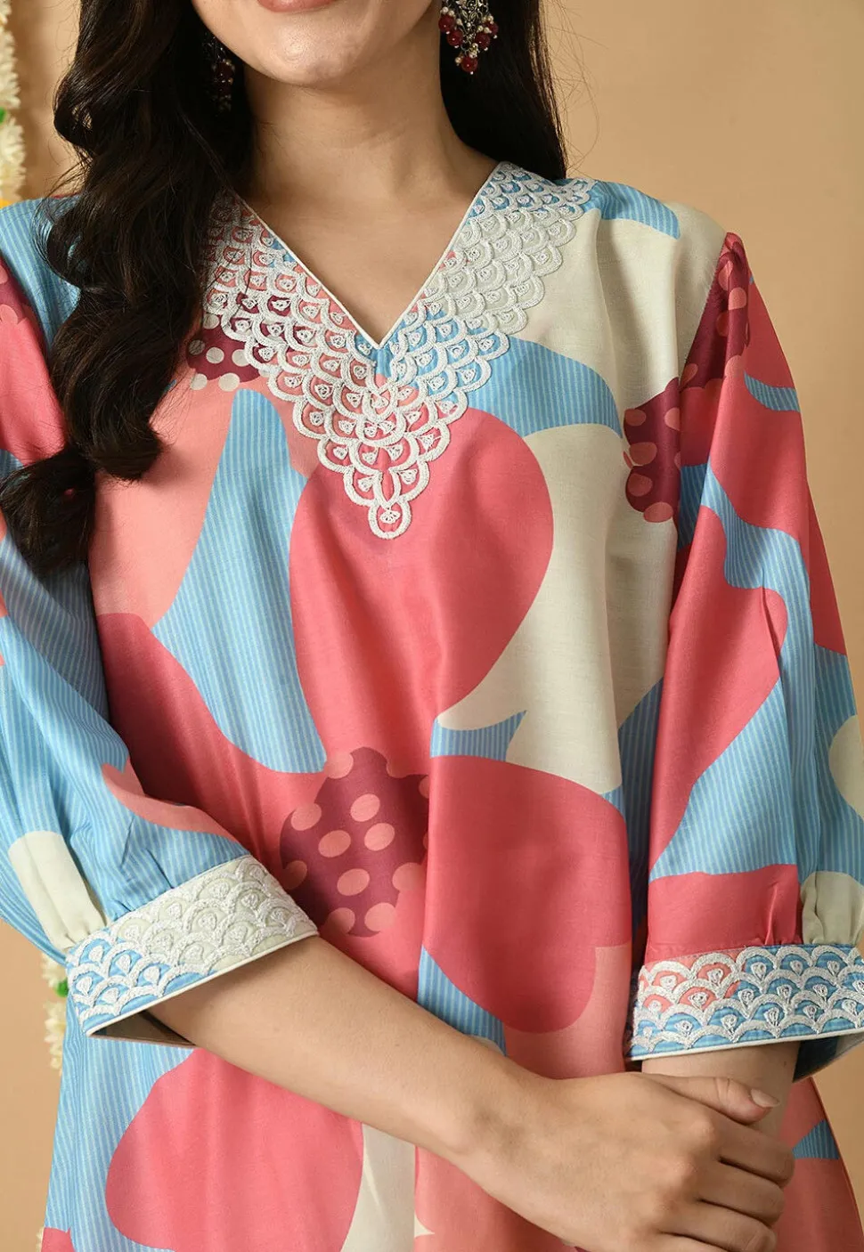 Digital Printed Muslin Silk Straight Kurta Set in Multicolor