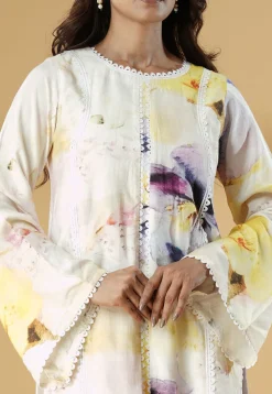 Digital Printed Muslin Silk Straight Kurta Set in Multicolor