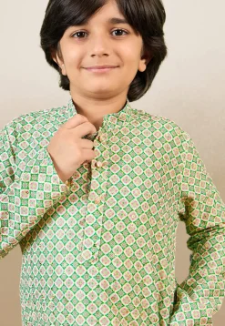 Digital Printed Pure Cotton Kurta in Green