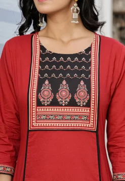 Digital Printed Pure Cotton Pakistani Suit in Maroon