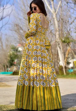 Digital Printed Pure Muslin Cotton in Yellow