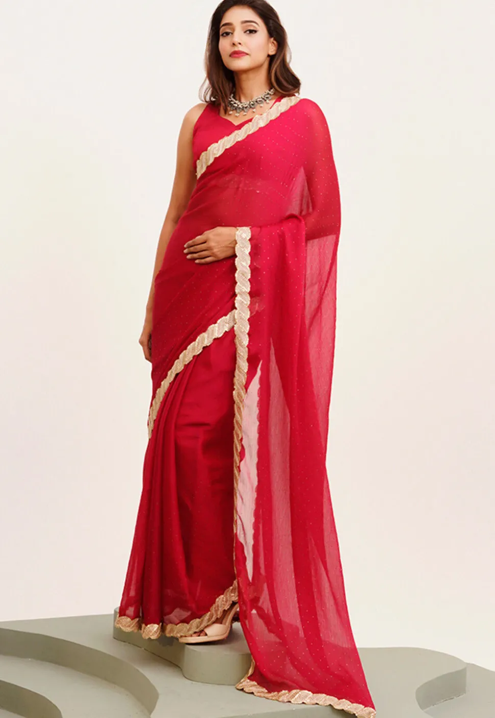 Embellished Chiffon Scalloped Saree in Red