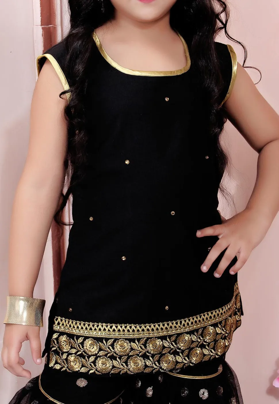 Embellished Cotton Silk Pakistani Suit in Black