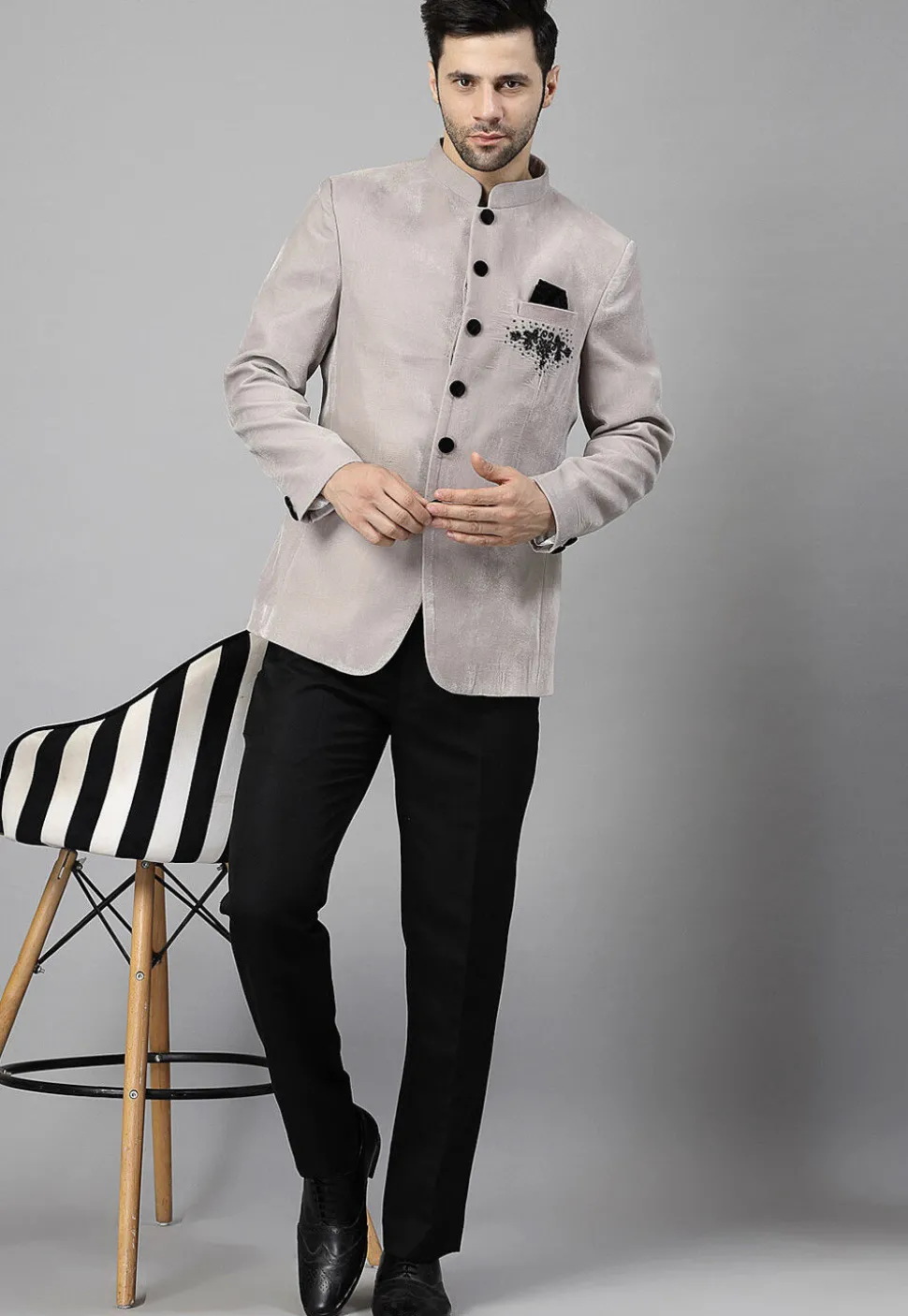 Embellished Velvet Blazer Set in Light Grey