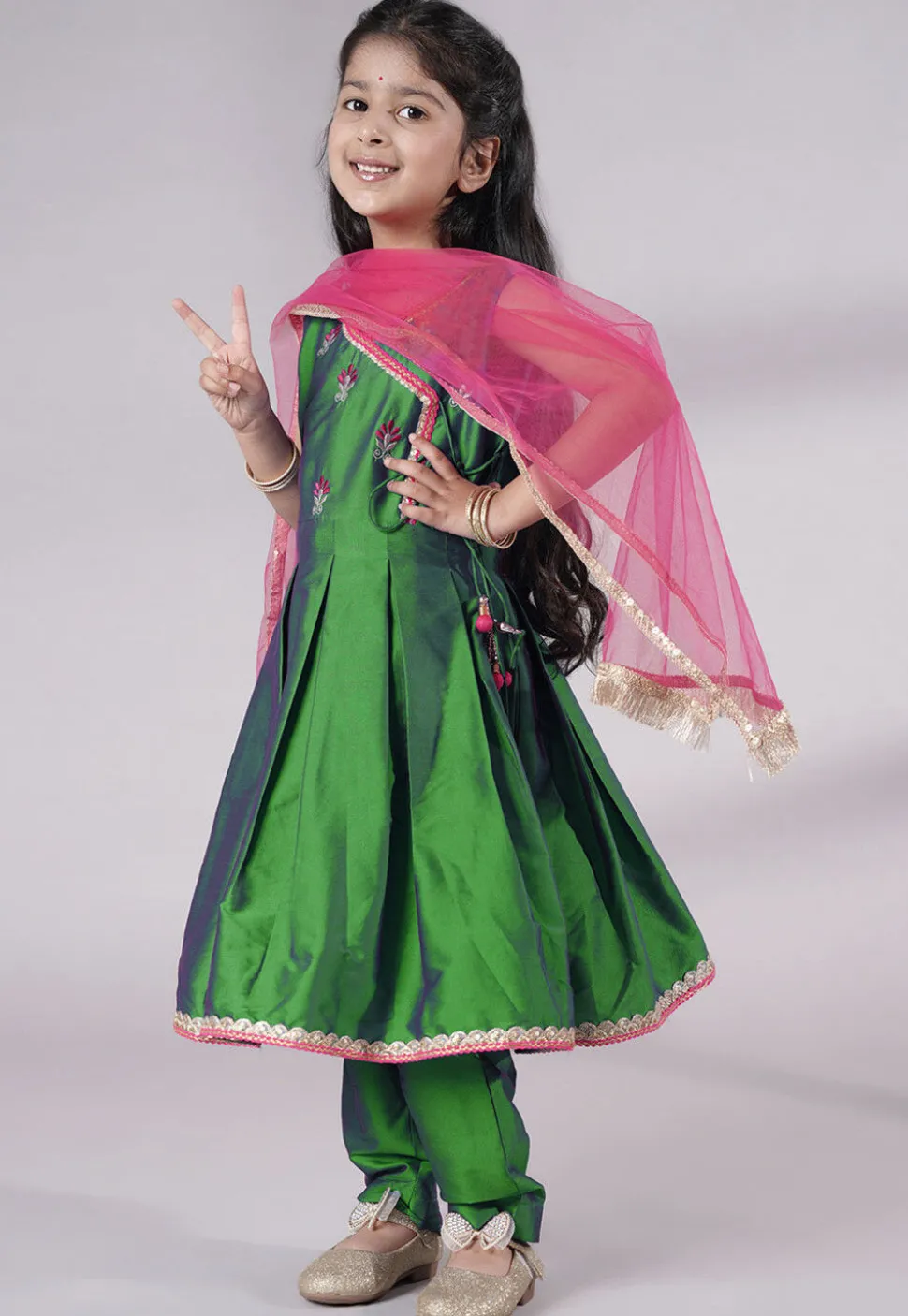 Embroidered Art Silk A Line Suit in Green