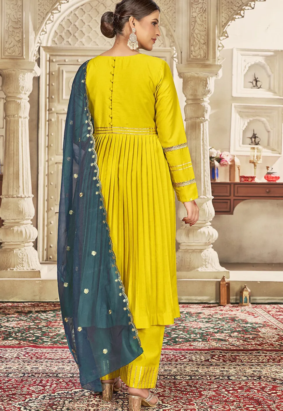 Embroidered Art Silk Aline Suit in Green