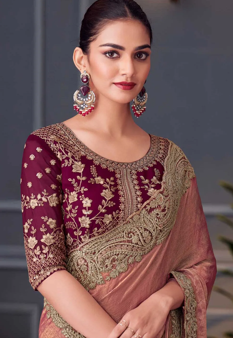 Embroidered Border Chiffon Scalloped Saree in Peach