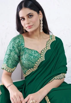 Embroidered Border Crepe Silk Scalloped Saree in Green