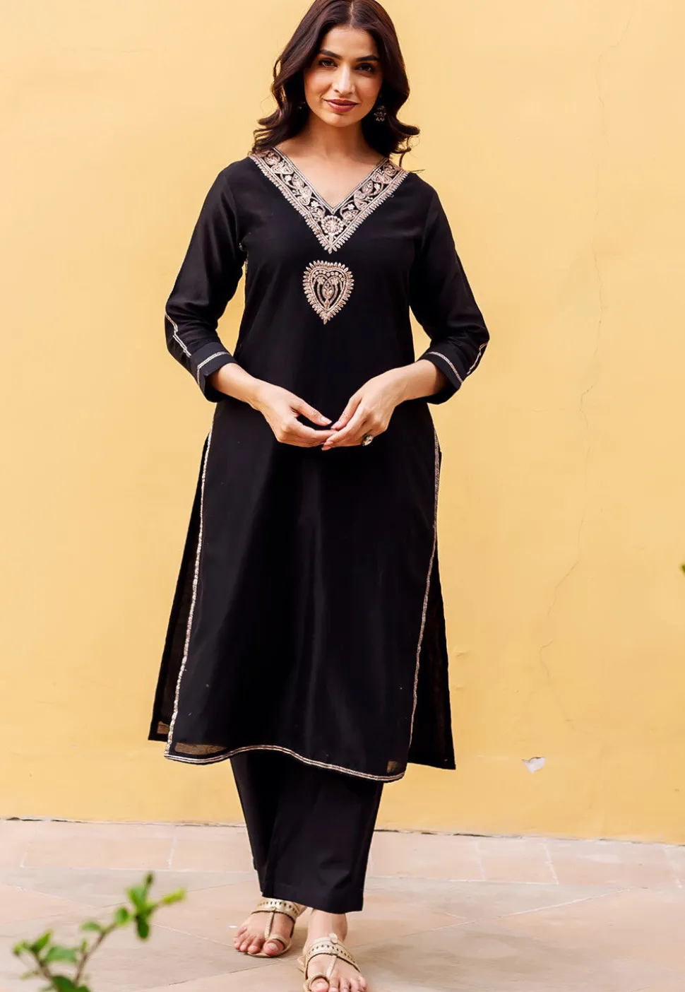 Embroidered Chanderi Silk Straight Kurta Set in Black