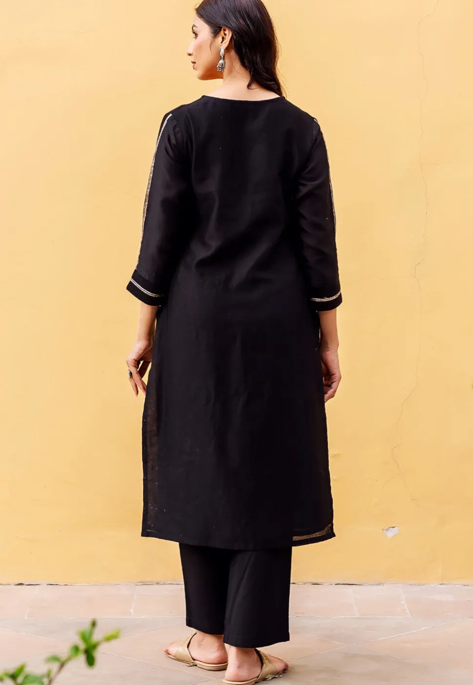 Embroidered Chanderi Silk Straight Kurta Set in Black