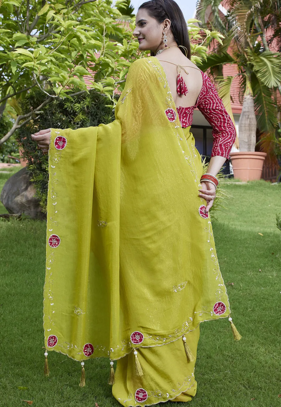 Embroidered Chiffon Scalloped Saree in Light Green