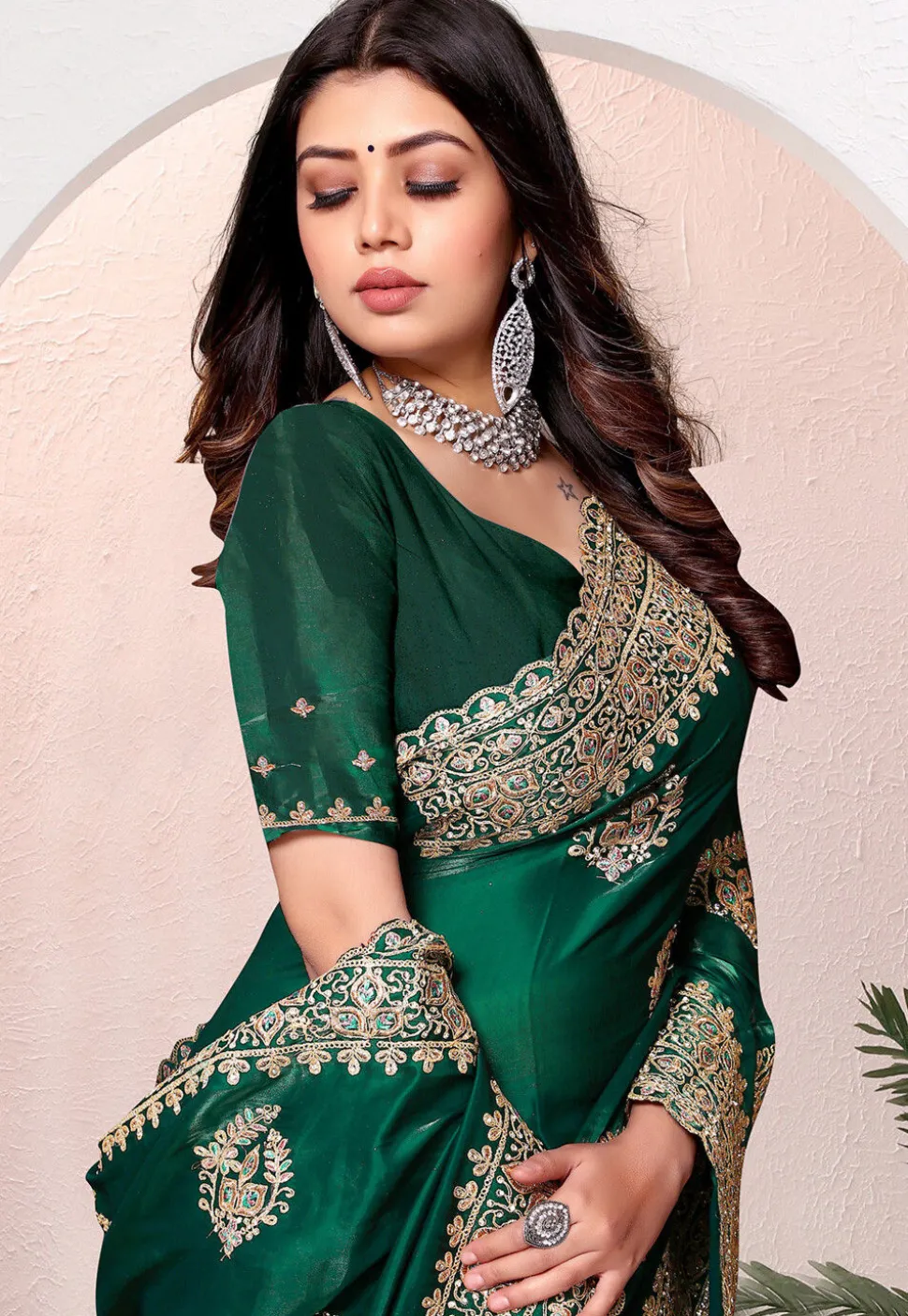 Embroidered Chinon Crepe Scalloped Saree in Dark Green