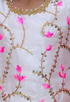 Embroidered Chinon Silk in White