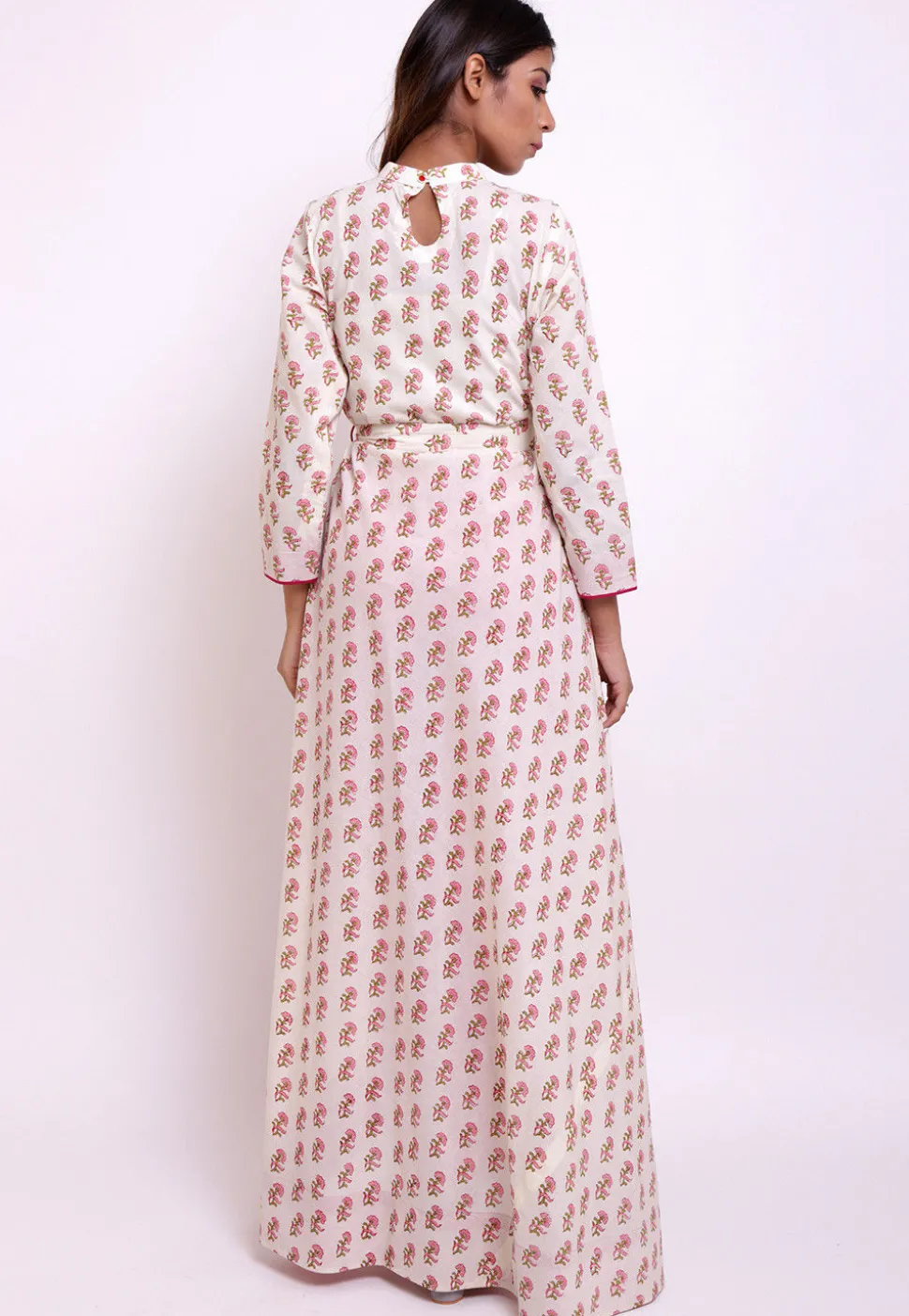 Embroidered Cotton Asymmetric Kurta in Off White