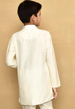 Embroidered Cotton Kurta in Off White