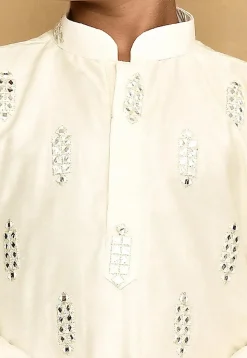 Embroidered Cotton Kurta in Off White