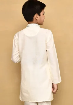 Embroidered Cotton Kurta in Off White