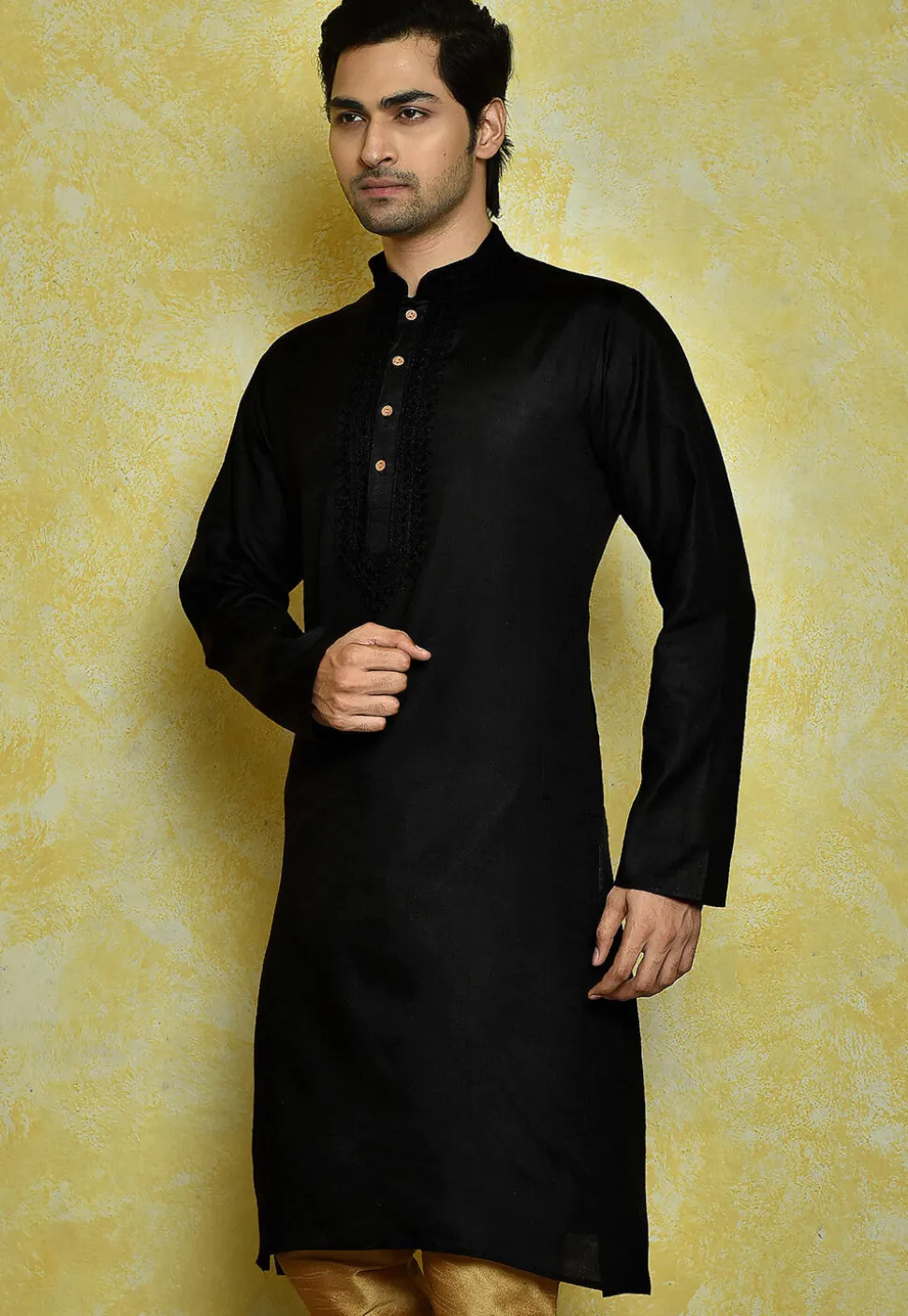 Embroidered Cotton Kurta in Black