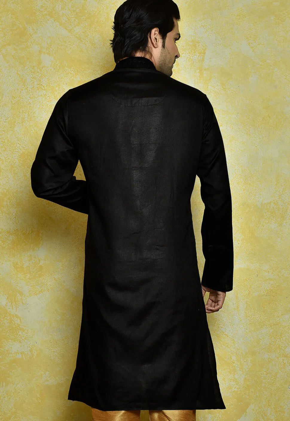 Embroidered Cotton Kurta in Black