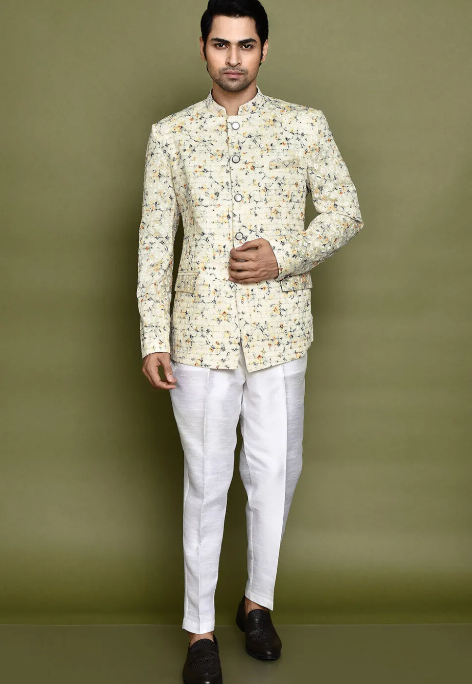 Embroidered Cotton Kurta Set in Off White