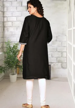 Embroidered Cotton Silk Straight Kurta in Black