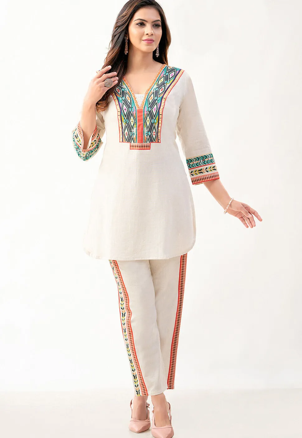 Embroidered Cotton Tunic Set in Off White