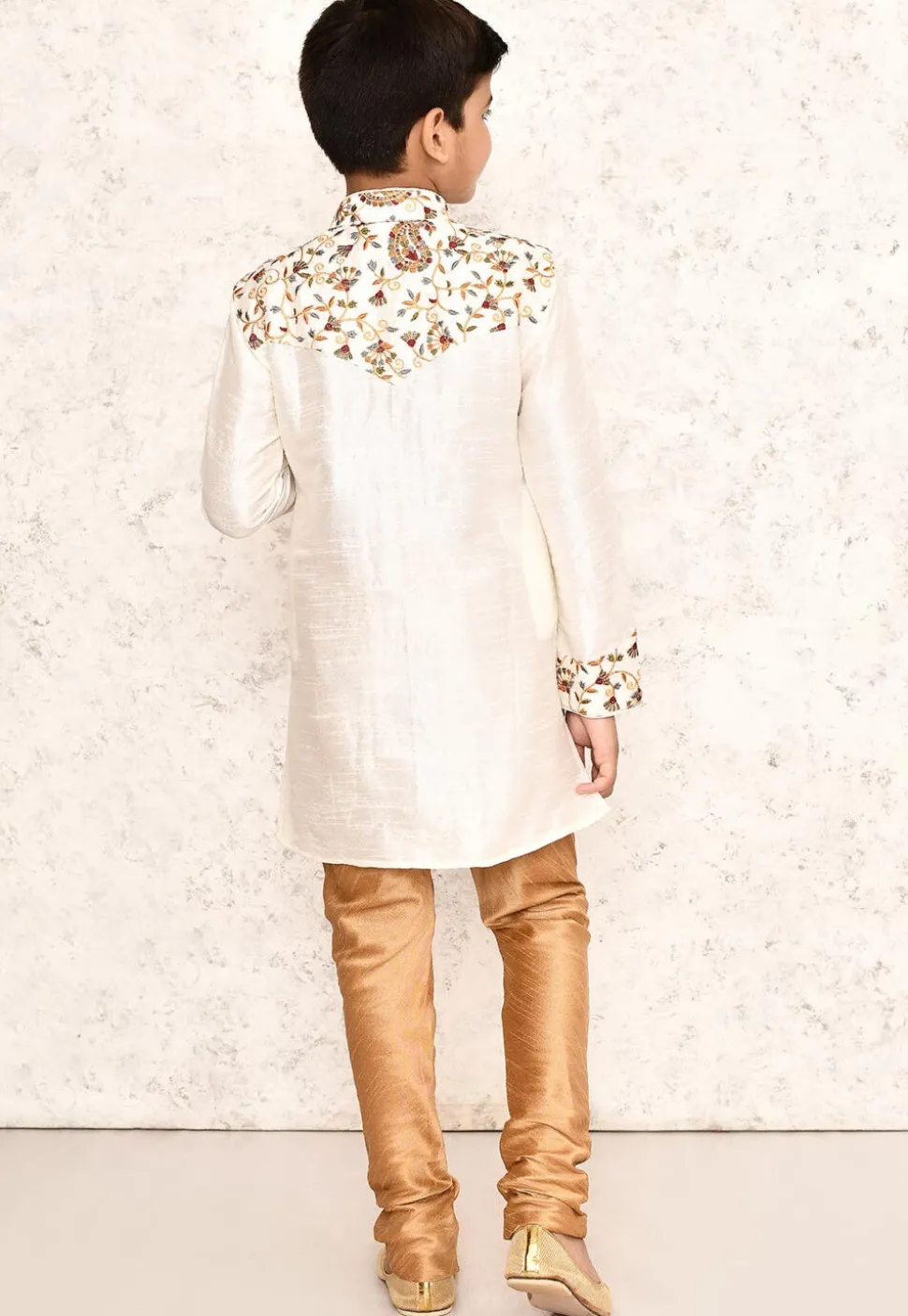 Embroidered Dupion Silk Kurta Set in Off White