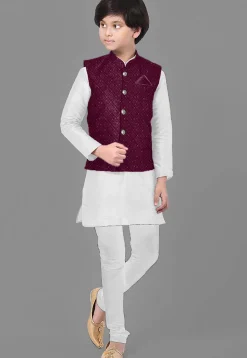 Embroidered Dupion Silk Kurta Set in Off White