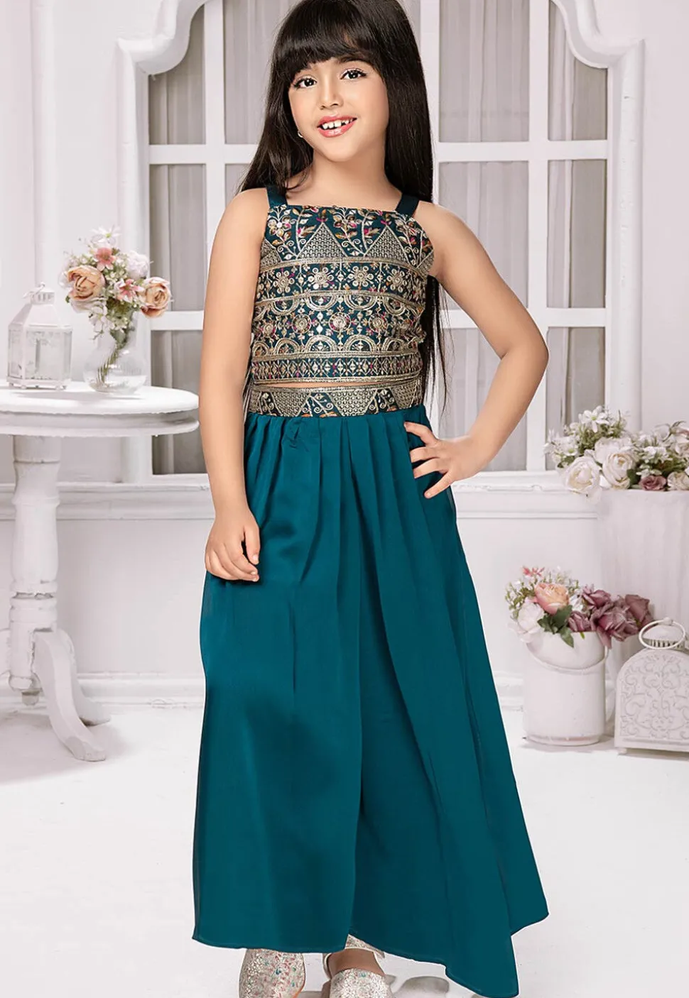 Embroidered Georgette Crop Top Set in Teal Blue