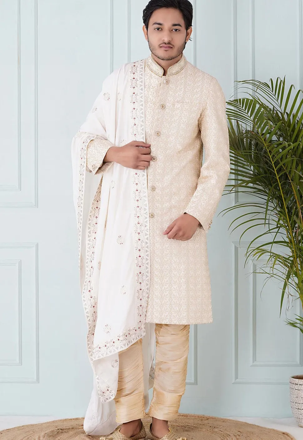 Embroidered Georgette Dupatta in Off White