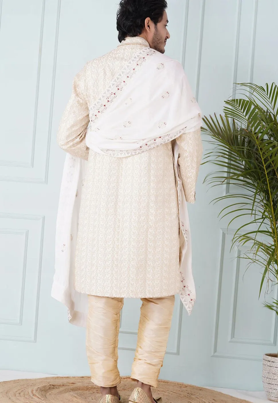 Embroidered Georgette Dupatta in Off White