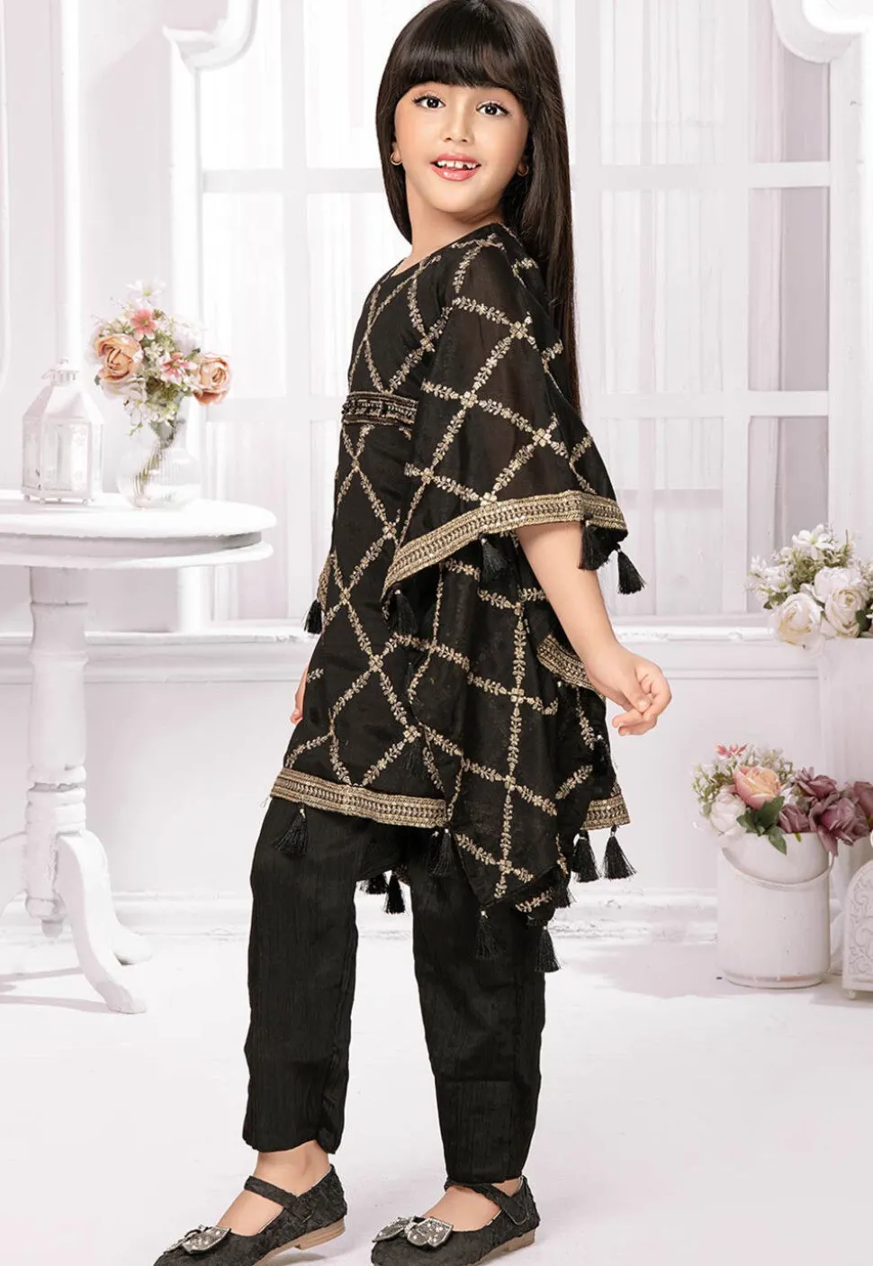 Embroidered Georgette Kaftan Set in Black