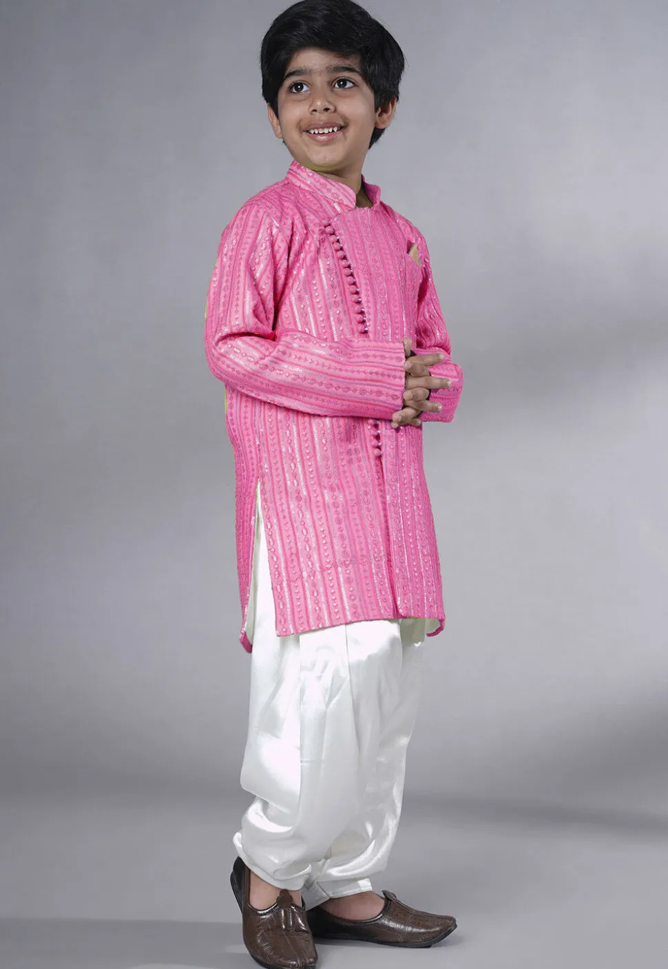 Embroidered Georgette Kurta Set in Pink