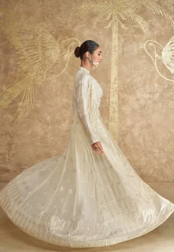 Embroidered Georgette Lehenga in Off White