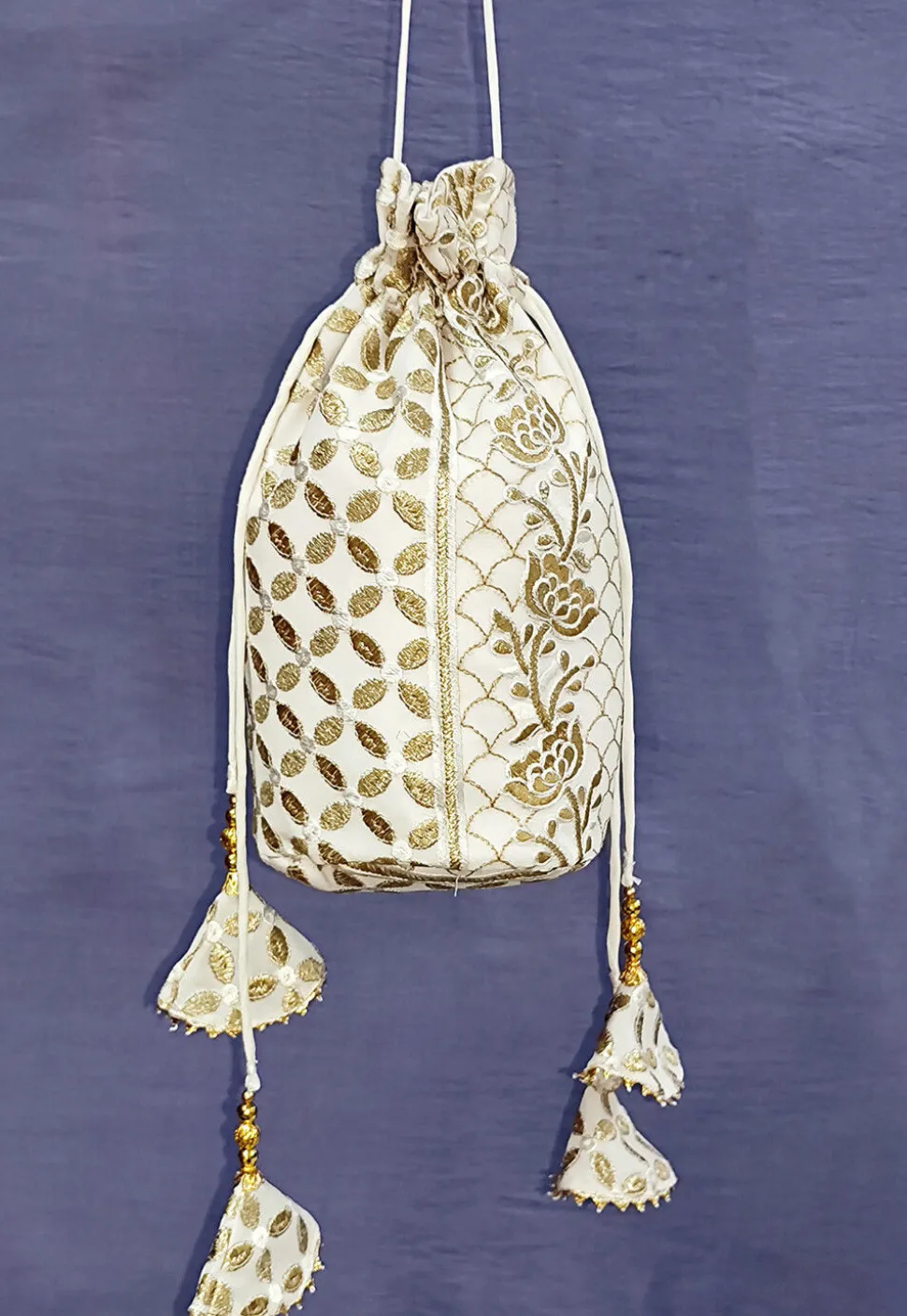 Embroidered Georgette Potli Bag in Off White