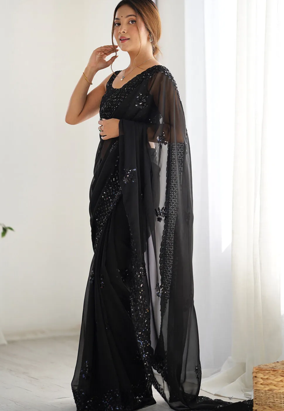 Embroidered Georgette Scalloped Saree in Black