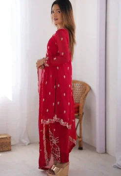 Embroidered Georgette Scalloped Pakistani Suit in Pink