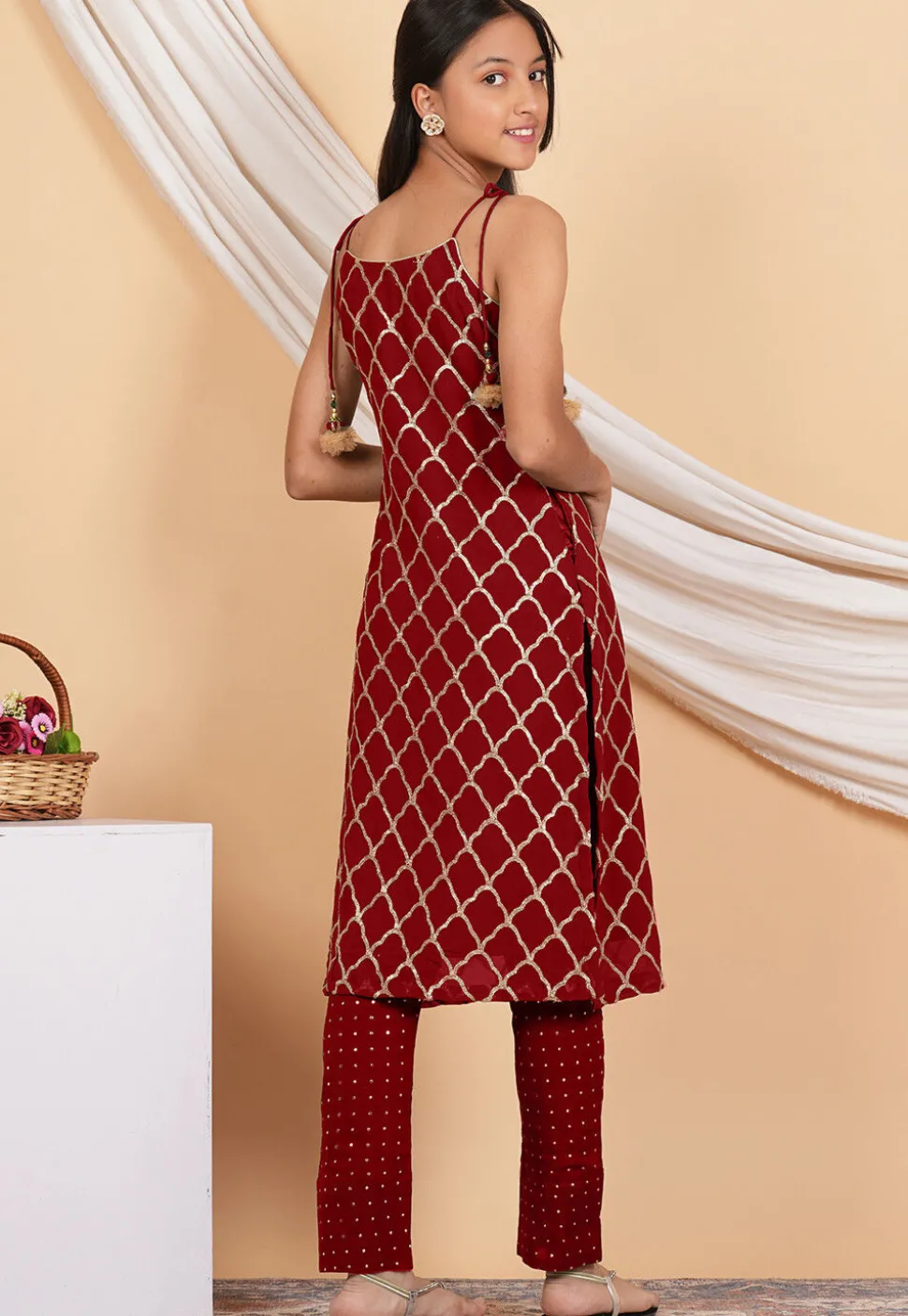 Embroidered Georgette Straight Kurta Set in Maroon