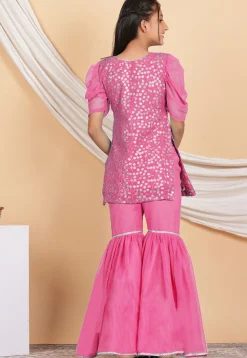Embroidered Georgette Straight Kurta Set in Pink