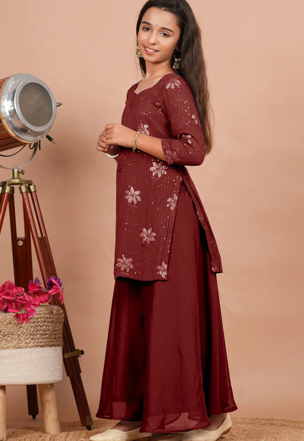 Embroidered Georgette Straight Kurta set in Maroon