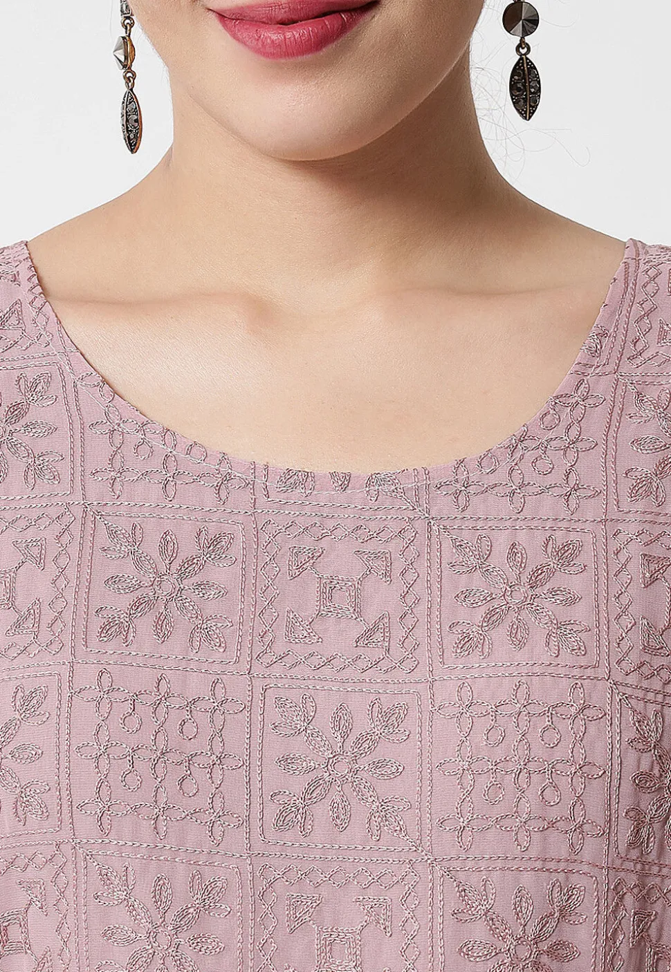 Embroidered Georgette Straight Kurta in Dusty Pink
