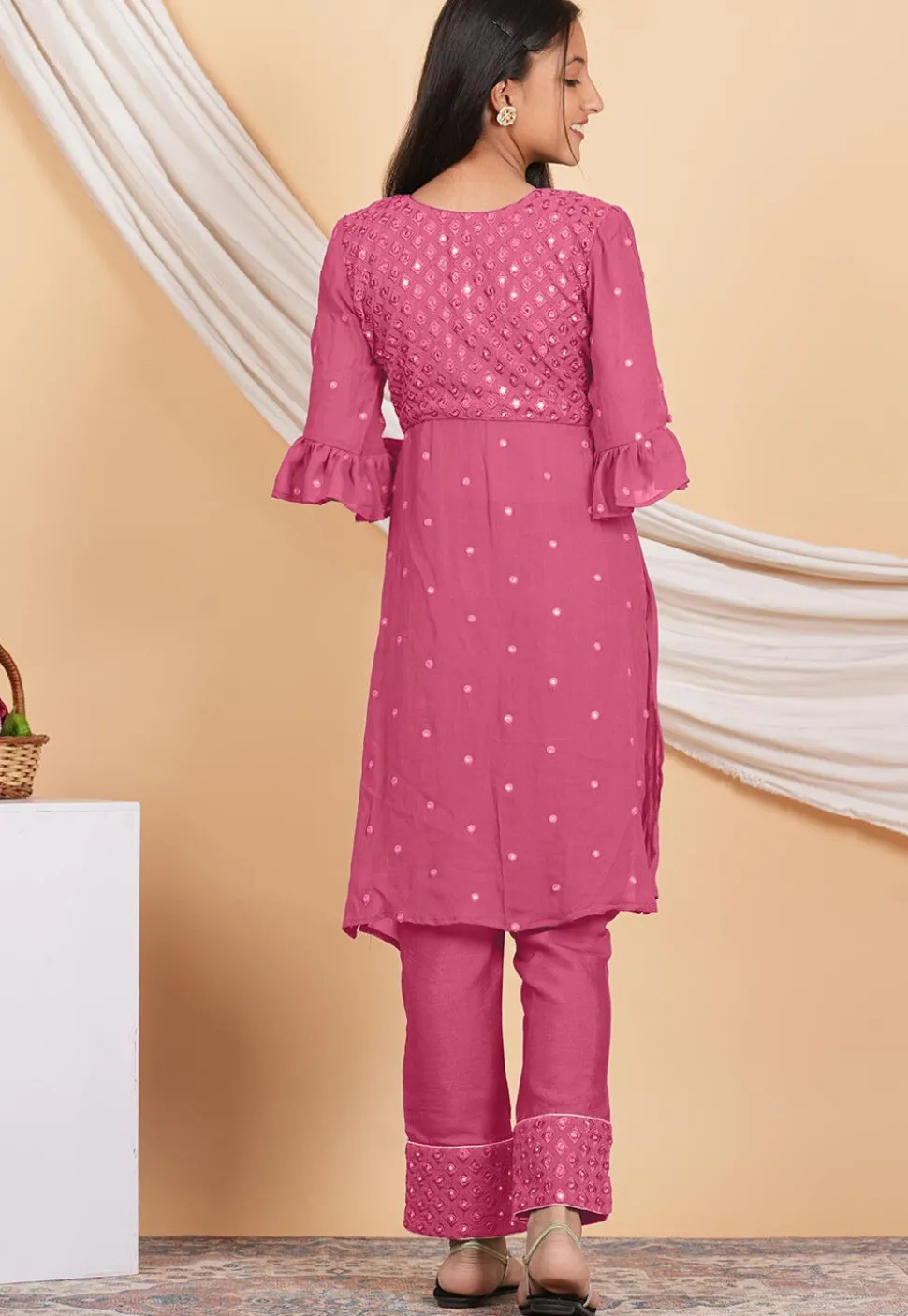 Embroidered Georgette Straight Kurta Set in Pink